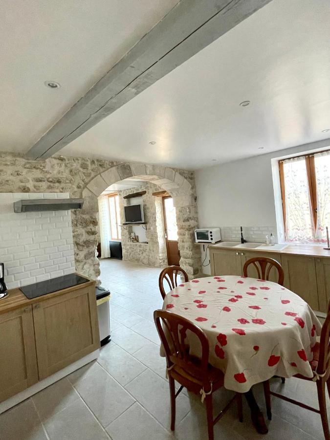 Le Petit Chalus Grand Gite Forcalquier Bagian luar foto